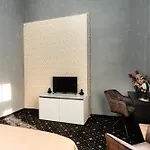 Palace Bulevard Hotel 3*