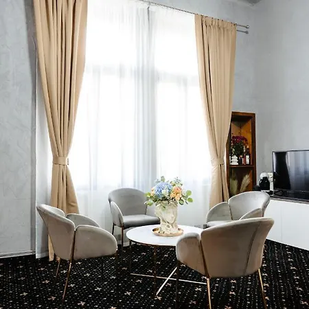 Palace Bulevard Ξενοδοχείο