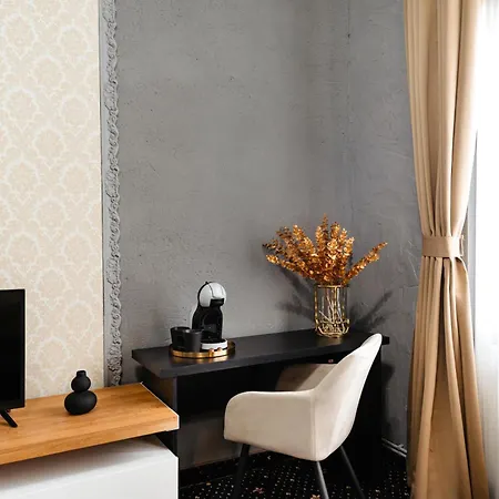 Palace Bulevard Ξενοδοχείο