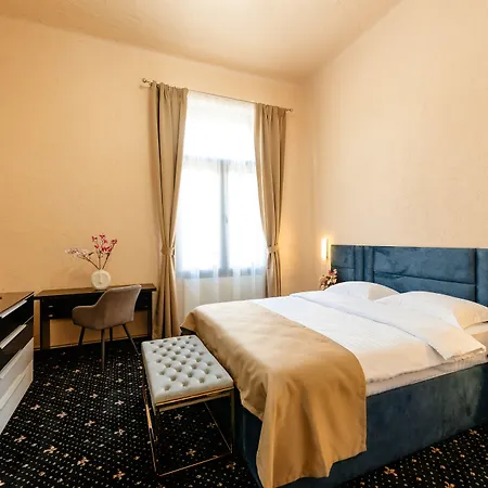 Palace Bulevard Hotel 3*