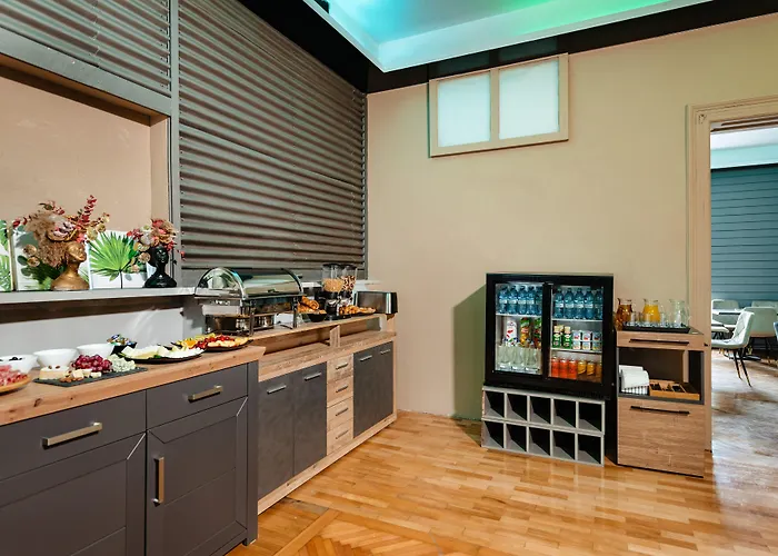 Hotel Palace Bulevard 3*